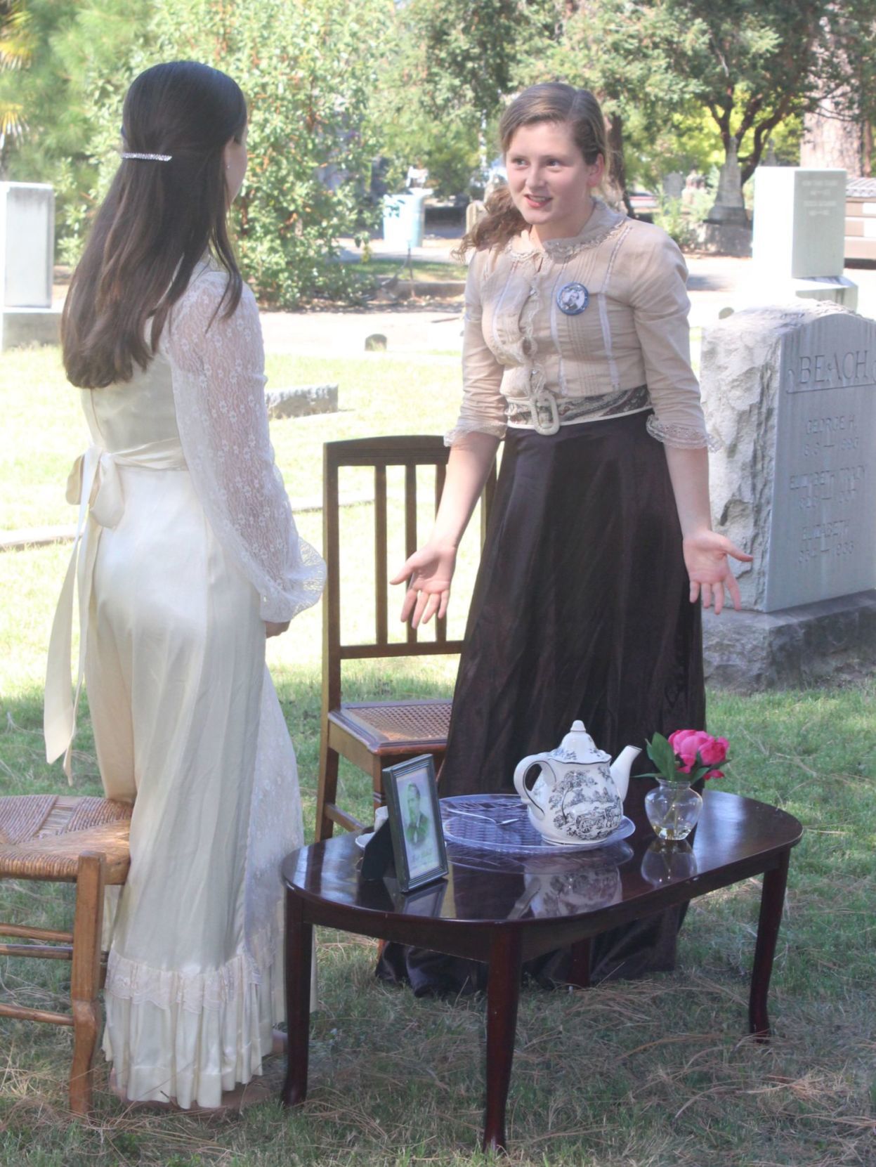 Elizabeth Sandoli, Jesse Robinson